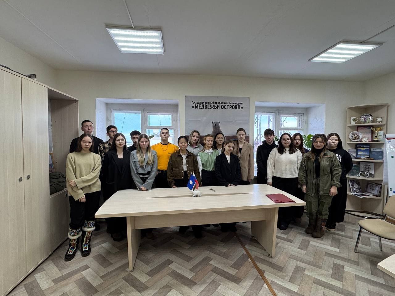 О выборе профессии в сфере охраны природы: школьникам представили работу государственных инспекторов заповедника.