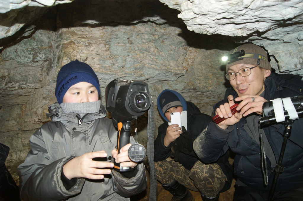 2015 г.Исследование температурного режима пещер Средней Лены. (1).JPG
