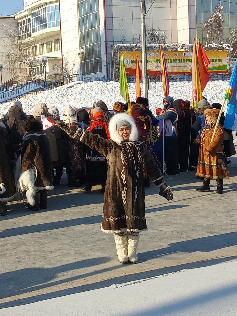 Галина Веретнова_героиня новеллы Ёхарье в фильме Женский голос Арктики.jpg