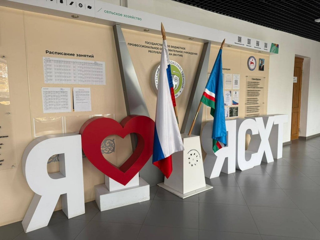 photo_5377464905210398829_y (1).jpg